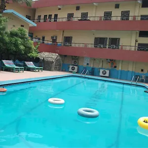 Saraswati Hotel